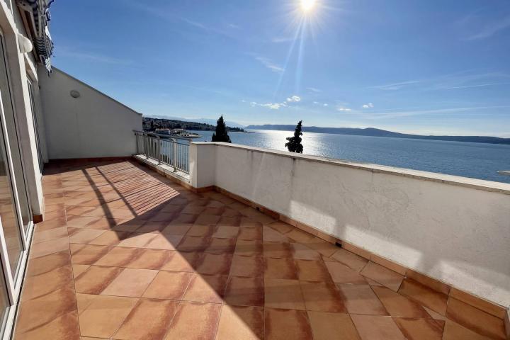 Crikvenica, Selce, prekrasan penthouse sa galerijom 144 m2