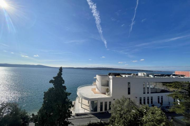 Crikvenica, Selce, prekrasan penthouse sa galerijom 144 m2