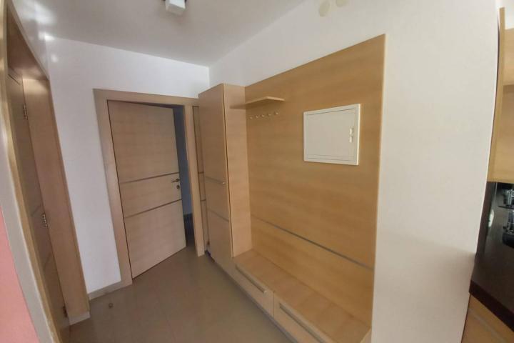 Pula, Pješčana uvala, Penthouse s pogledom na more, vrtom, parking mjestom, NKP 150 m2