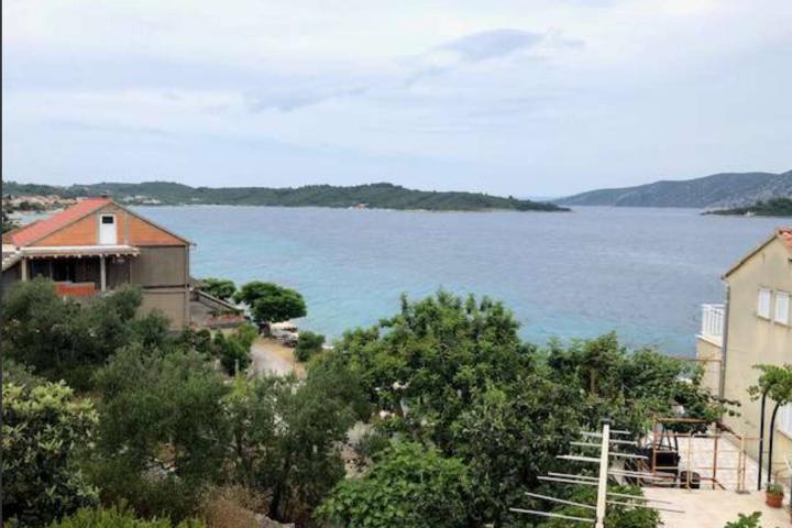 Otok Korčula, građevinsko zemljište s postojećim objektima