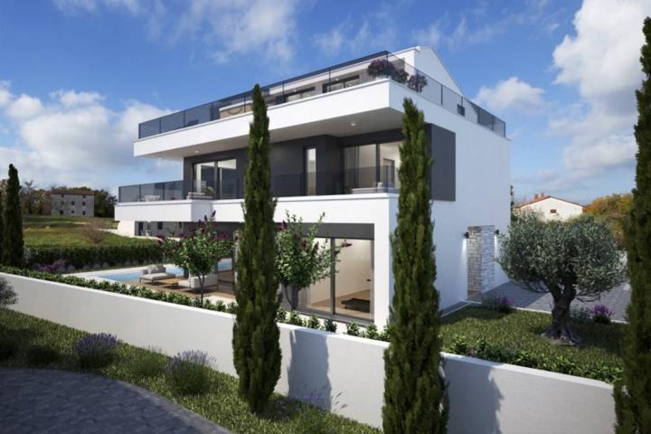 Poreč, moderna  i elegantna samostojeća vila NKP 220 m2 na  velikoj okućnici 