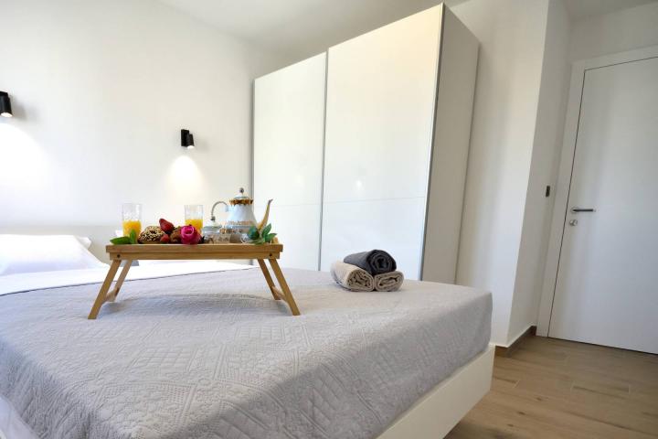 Vodice, prekrasna vila s apartmanima