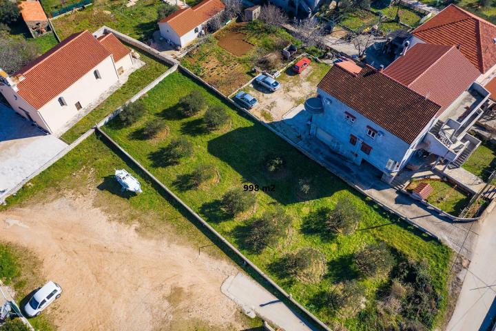 Zadar, Pašman, građevinsko zemljište 998m2, 70m od mora