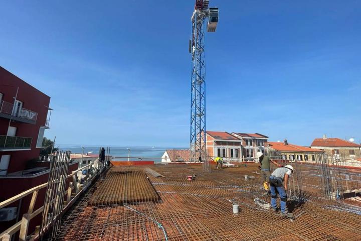 Umag, moderan  luksuzan stan NKP 43 m2 s pogledom more