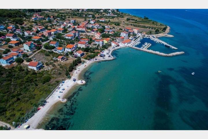 Otok Pašman, Dobropoljana, građevinsko zemljište 1. 058 m2