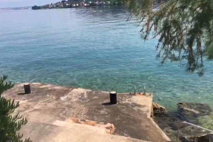 Otok Ugljan, Kali, građevinsko zemljište s pogledom na more