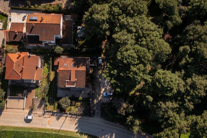 Istra, Rovinj, apartmanska kuća od 400m2 na 150 metara od mora