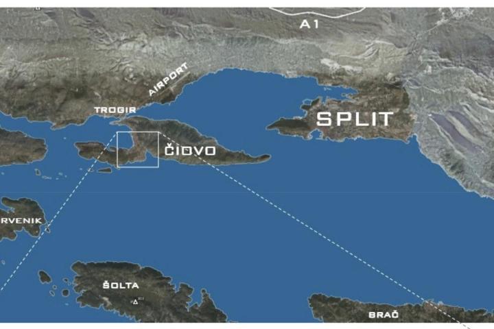 Okrug, luksuzan trosoban stan 100 metara od mora, NKP 75, 53 m2