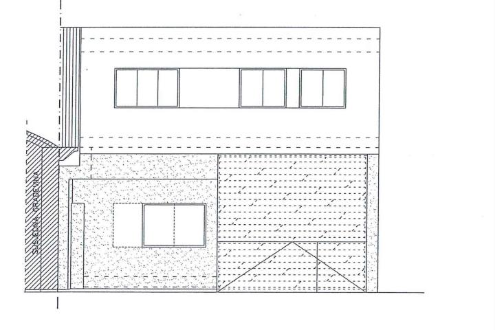 Pula, trosoban stan u  širem centru grada, NKP 53, 53 m2