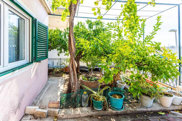  Makarska, dva stana s prekrasnim pogledom na more