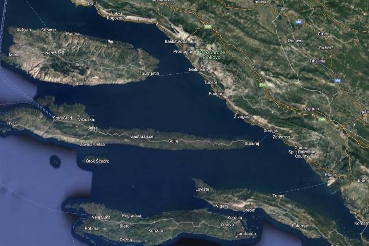 Makarska, komforan stan u novogradnji s pogledom na more