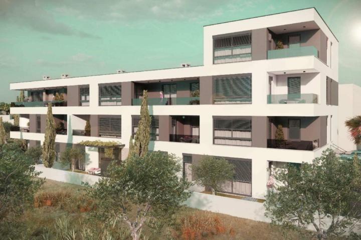 Pula, Štinjan, moderan penthouse u kvalitetnoj novogradnji, 800 m od mora, pogled more