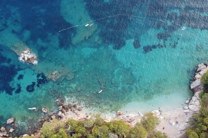 Hvar, prekrasna nekretnina na južnoj strani otoka s otvorenim pogledom na more