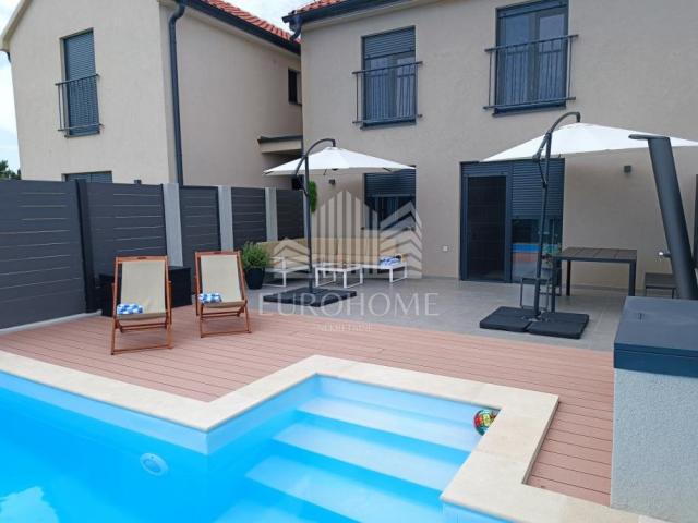 VILA S BAZENOM, NOVOGRADNJA 73m2