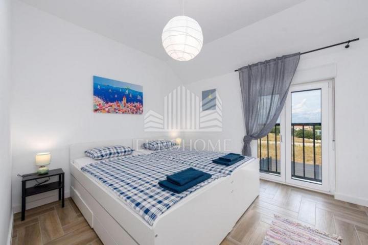 VILA S BAZENOM, NOVOGRADNJA 73m2