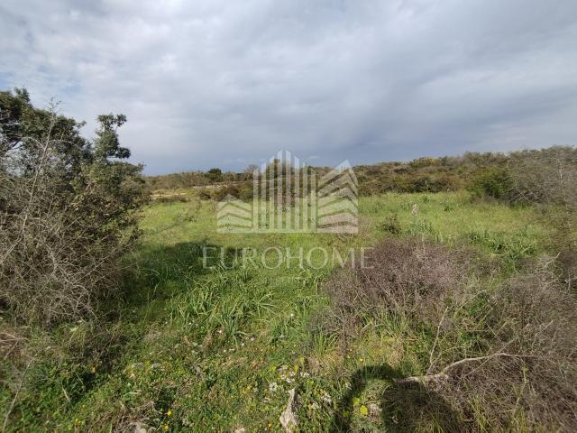 Land Crno, Zadar, 775m2