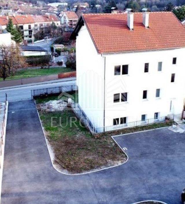 Wohnung Gračani, Podsljeme, 300m2