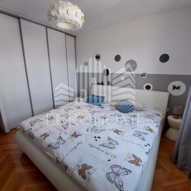 Flat Branimirova Obala, Zadar, 81m2