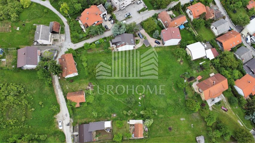 GRAĐEVINSKO ZEMLJIŠTE 148€/m2 - Gornje Vrapče 4193 m2 - prilika za investiciju