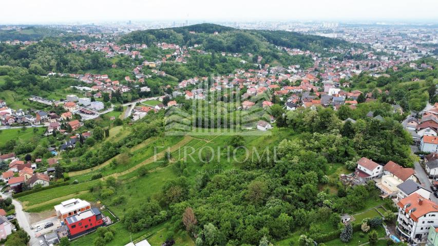 GRAĐEVINSKO ZEMLJIŠTE 148€/m2 - Gornje Vrapče 4193 m2 - prilika za investiciju