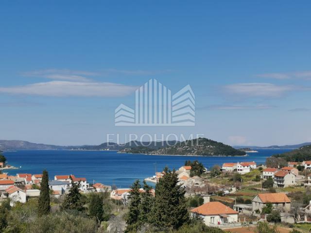 Dugi otok, Luka, građevinsko zemljište 376m2, pogled na more