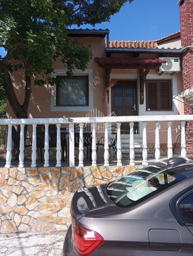 PRIDRAGA, Novigrad, kuća s bazenom 122m2