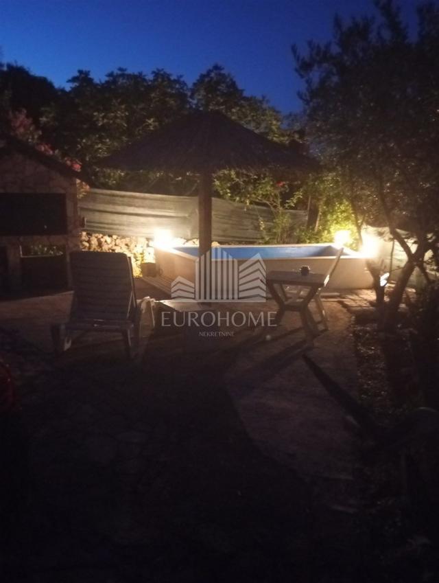 PRIDRAGA, Novigrad, kuća s bazenom 122m2