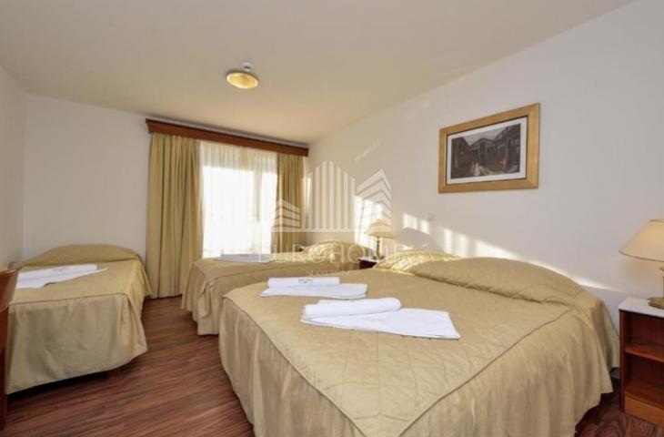 Izuzetna ponuda-Hotel s 4*, 400m od mora, Zadar, 3000m2