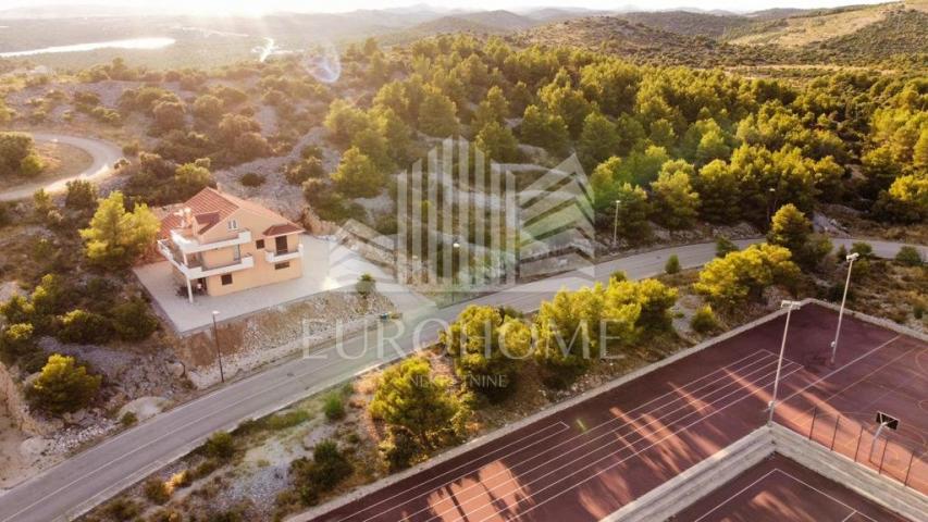 House Meterize, Šibenik, 360m2