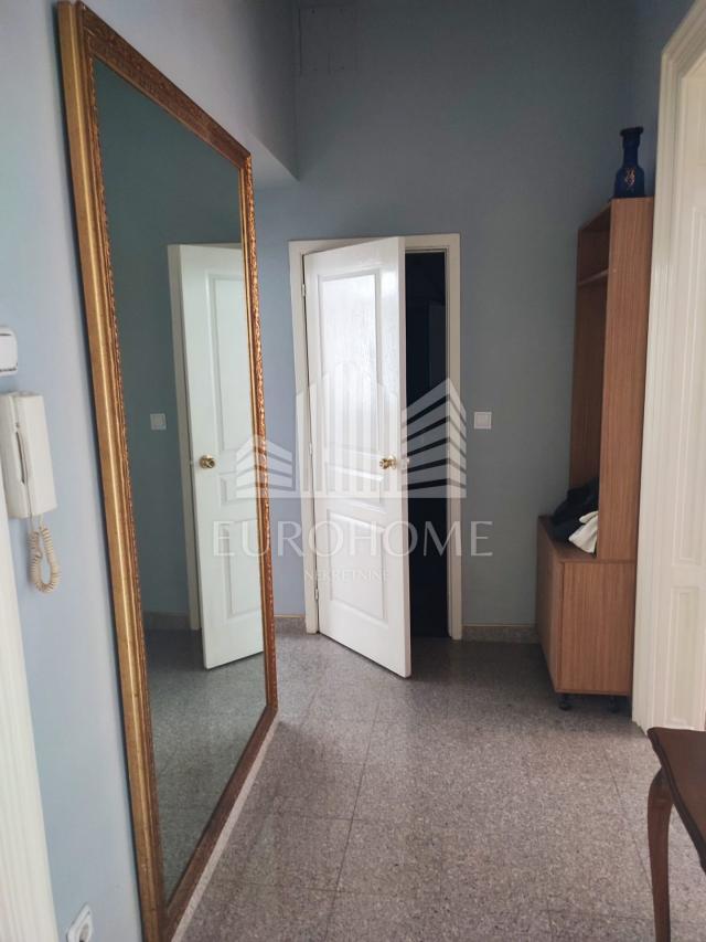 Flat Donji grad, Donji Grad, 76,80m2