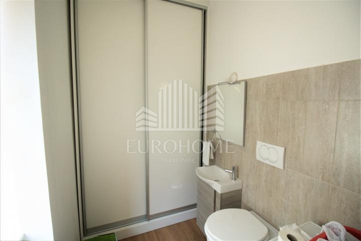 Flat Maksimir, 150m2