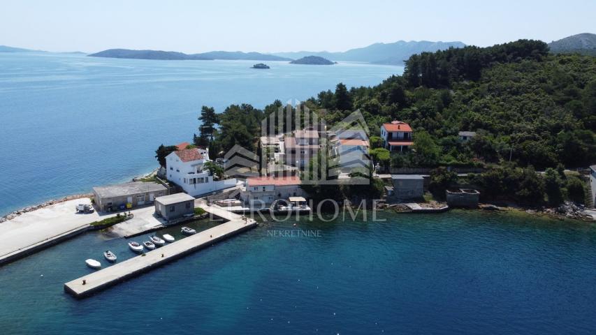 Prekrasna villa uz more, 165 m2, Dugi otok, Savar