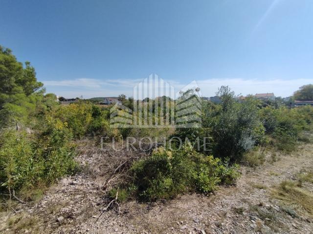 Land Pirovac, 2.140m2