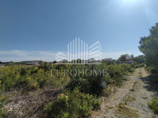 Land Pirovac, 2.140m2