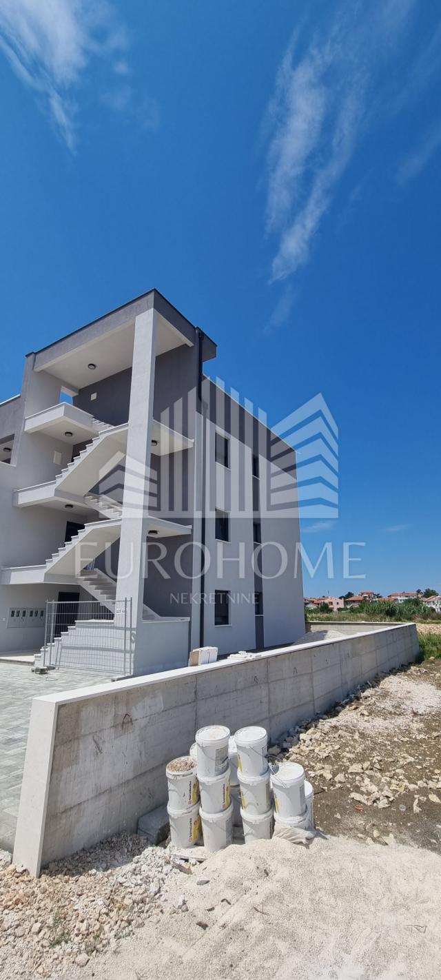 Zadar, Privlaka luksuzni trosobni penthouse s bazenom