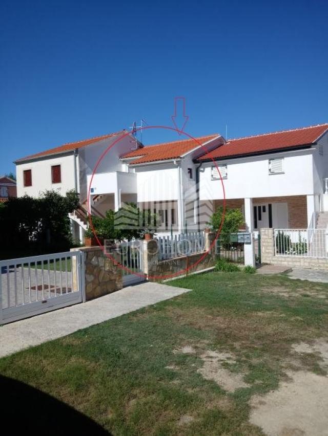 Privlaka, Sabunike, kuća s 2 apartmana 100 m2