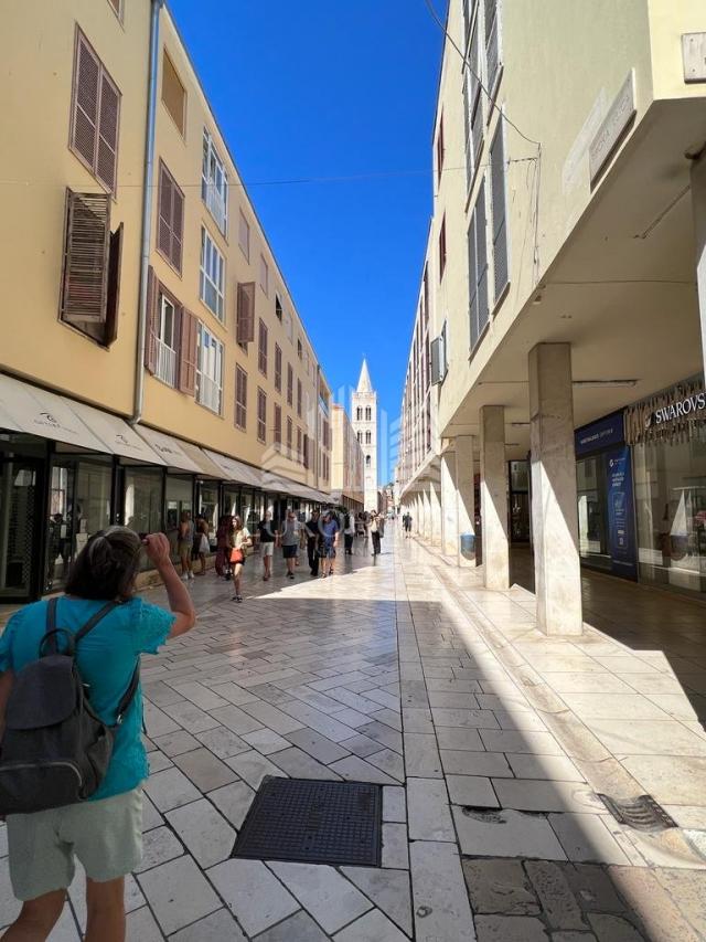 ZADAR, Poluotok- TOP PRILIKA ZA INVESTICIJU. 