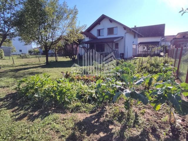 Haus Novi Jelkovec, Sesvete, 560m2