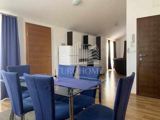 Apartment Povljana, 104m2