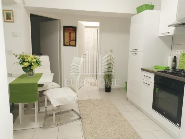 Wohnung Donji grad, Donji Grad, 39m2