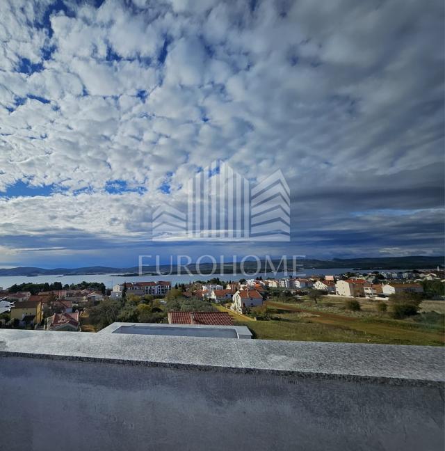 Sveti Filip i Jakov, 3S penthouse, 85m2, panoramski pogled