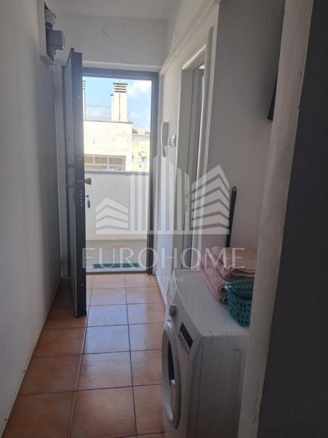 Flat Branimirova Obala, Zadar, 30m2