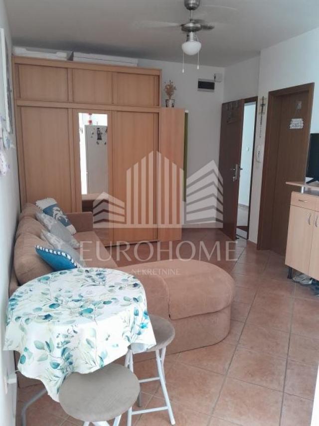 Pag, Povljana, 2S+DB apartman 45 m2 200 m od plaže + parking