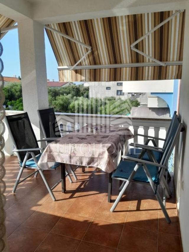 Pag, Povljana, 2S+DB apartman 45 m2 200 m od plaže + parking