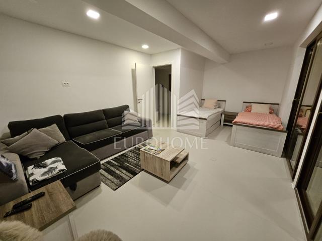 Flat Diklo, Zadar, 225m2