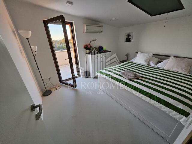 Flat Diklo, Zadar, 225m2