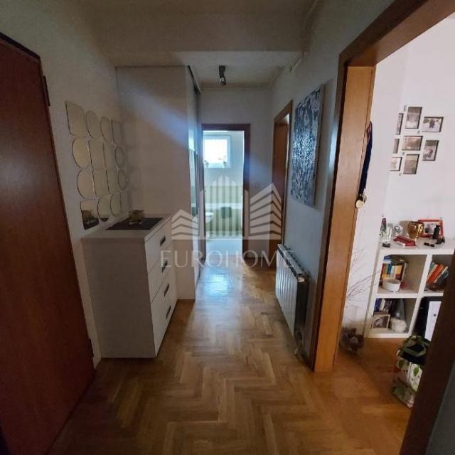 Flat Stenjevec, 60m2