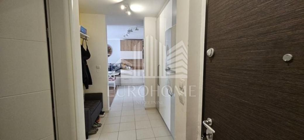 Trosobni stan, Stenjevec 57, 57 m² +VPM