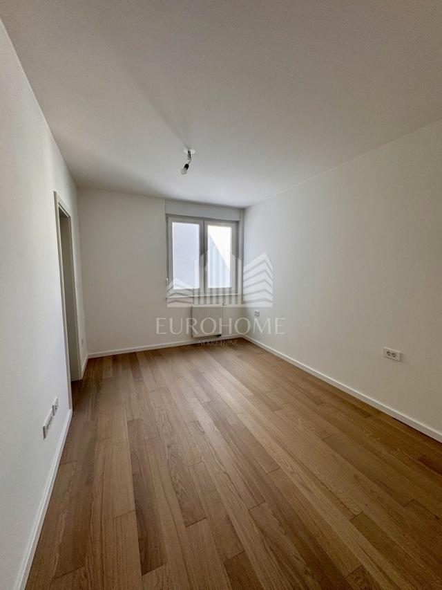 PENTHOUSE 130. 7m2, Vukomerec, NOVOGRADNJA, USELJIVO!!