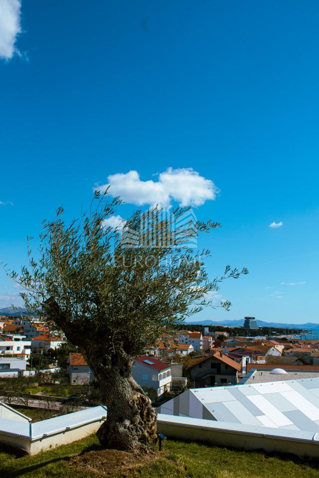 ŠIBENIK-VODICE Luksuzni Dvoetažni Penthouse 229. 24m2